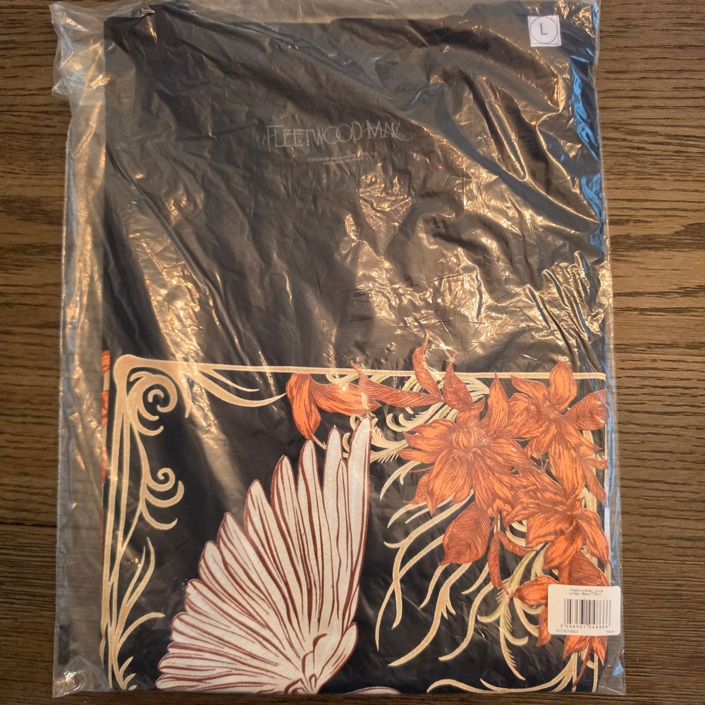 Fleetwood Mac Dove and Lilies Graphic T-Shirt Black Unisex Large NWT - Picture 2 of 4